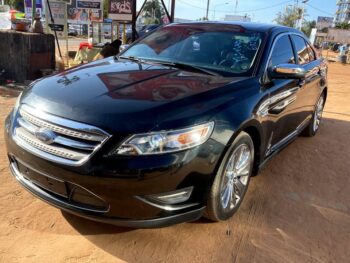 Ford Taurus Limited