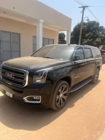 GMC Yukon XL - Image 6